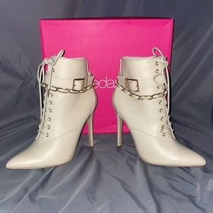 Shoe Dazzle heeled booties